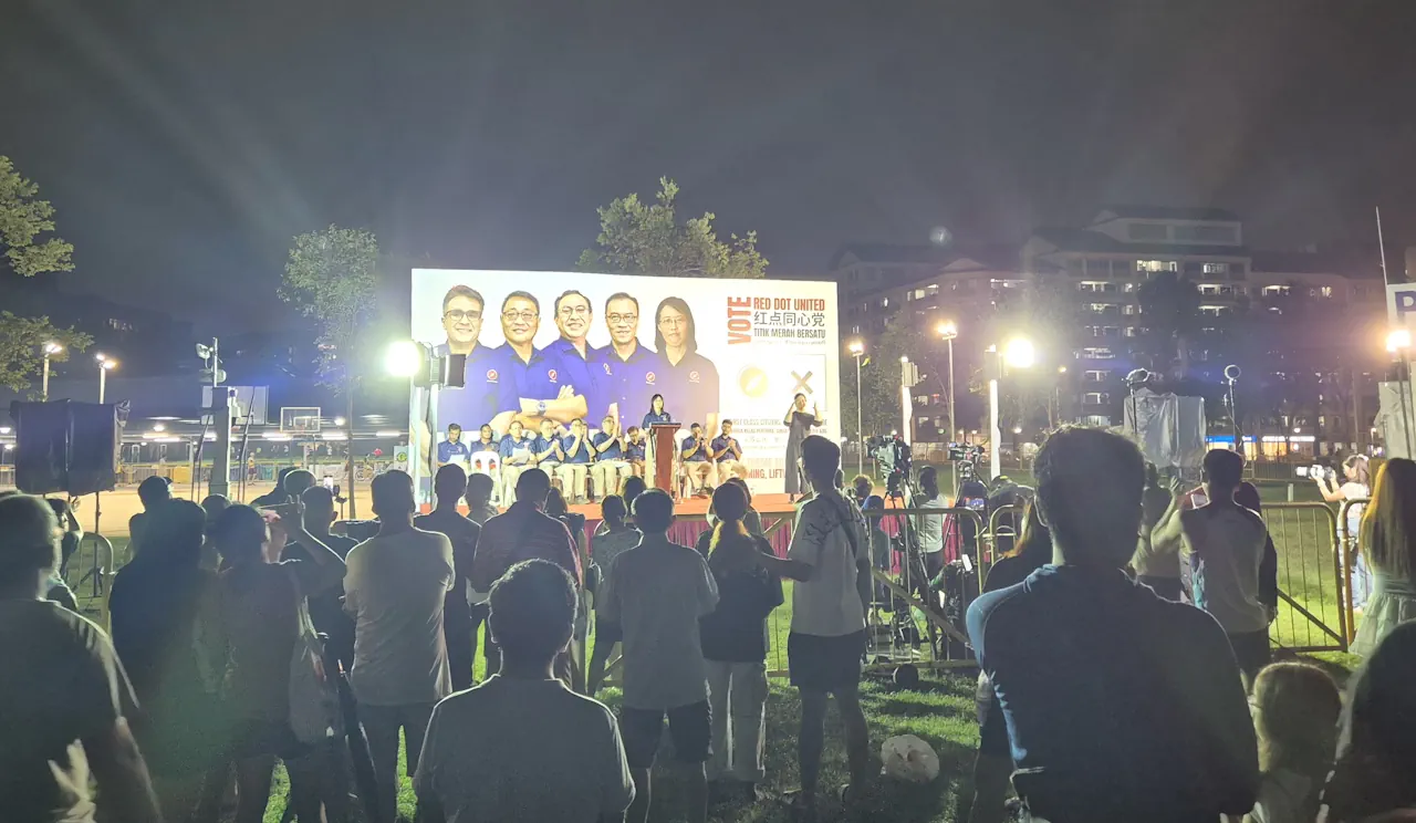Up-close view of the rally stage with the Red Dot United team candidates